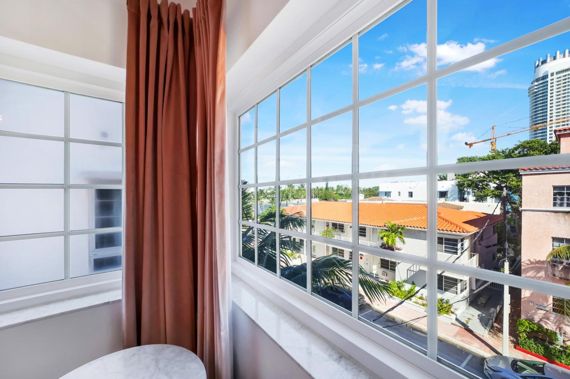 Ocean Spray Hotel Miami Beach Exterior foto